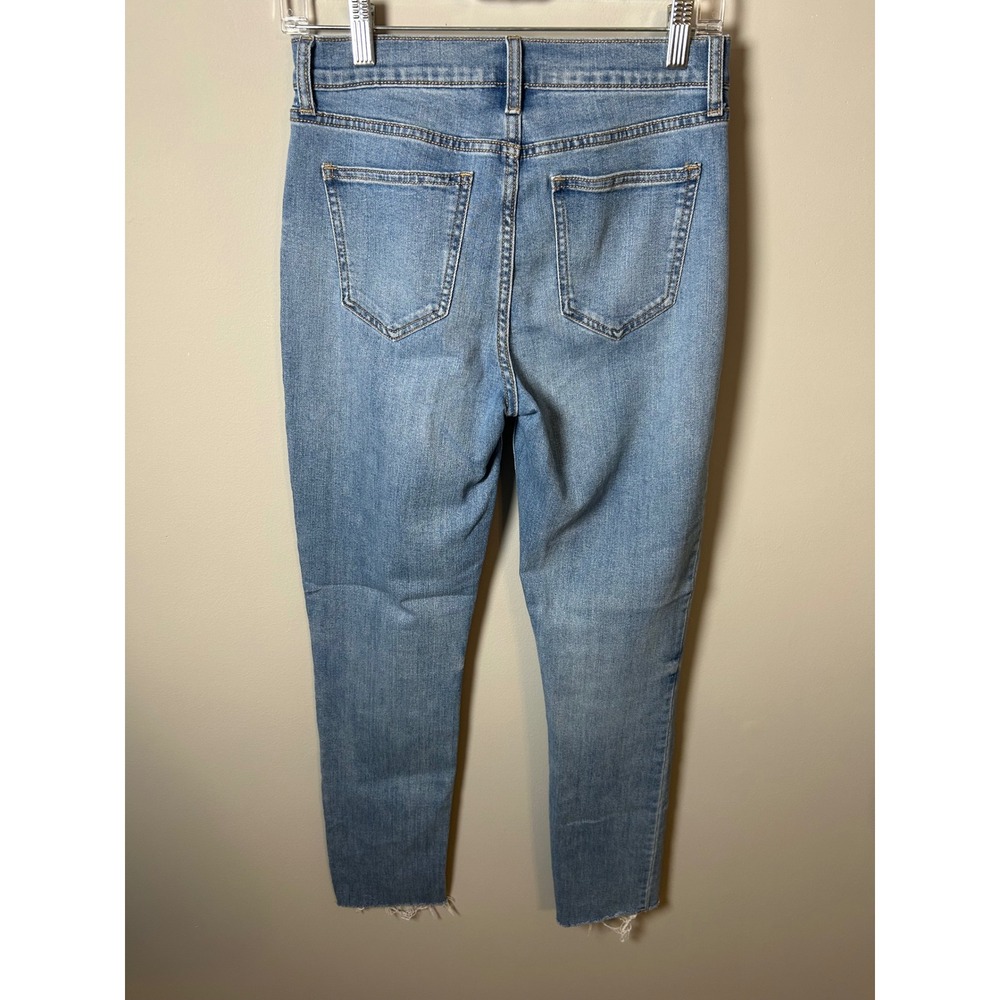 Old Navy Power Jean Perfect Straight Ankle Light Wash Raw Hem Jeans 2 Tall - Picture 3 of 5